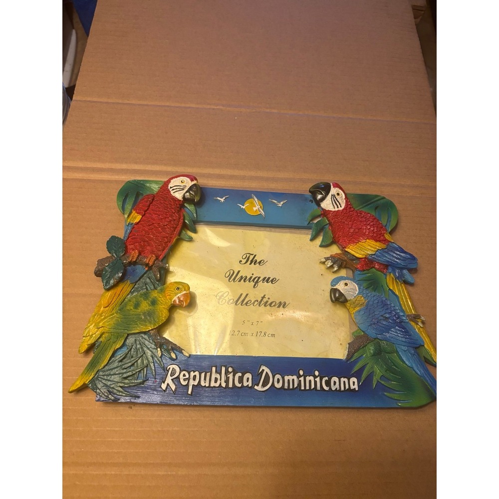 Beautiful Republica Dominicana Beach Tropical Parrot Collectors Picture Frame